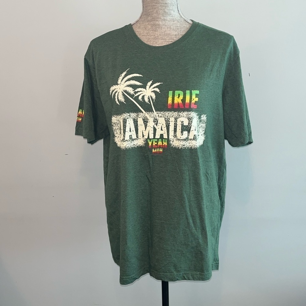 Groovy Bay size extra large Green T-shirt with Irie, Jamaica Yeah Man on front